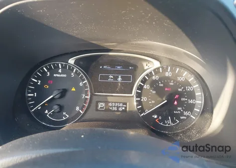 2014 Nissan Pathfinder Platinum z USA, uszkodzony, nr VIN 5N1AR2MM2EC713339